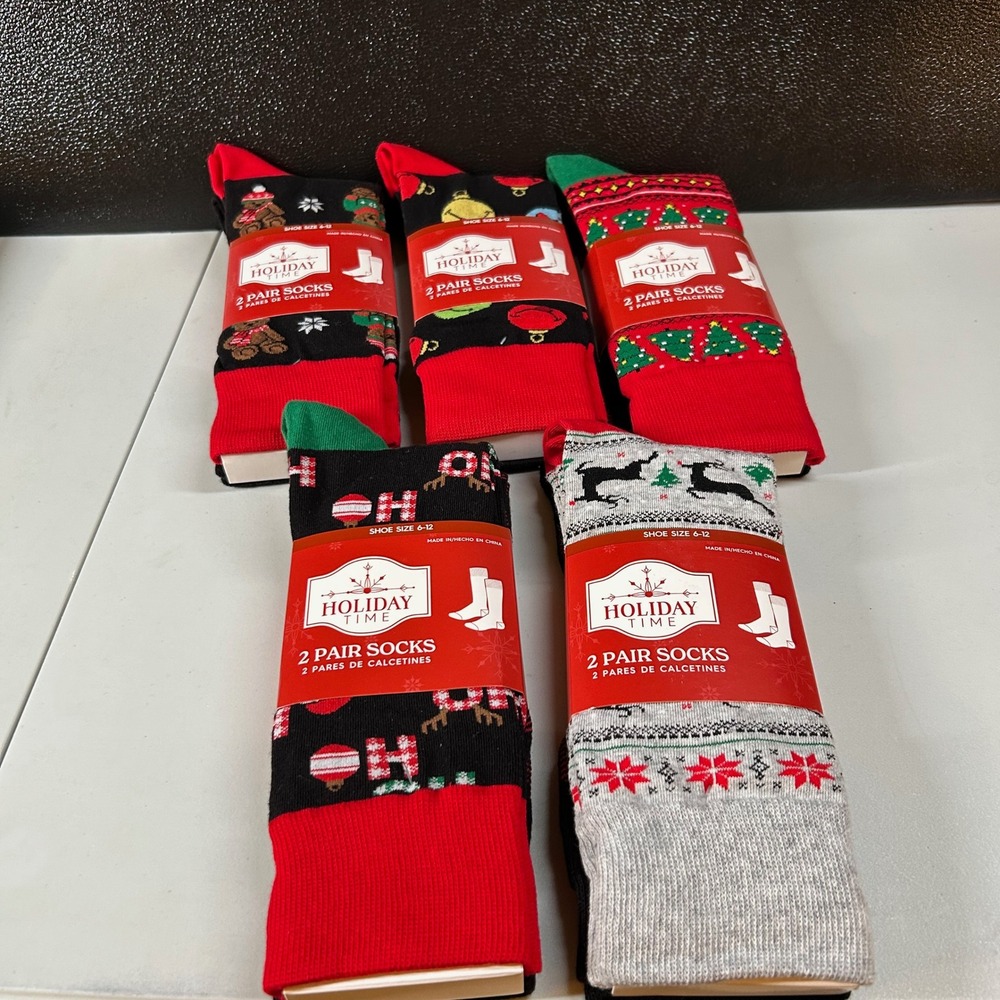 Holiday Time Christmas Socks 10 Pack Holiday Crew‎ Socks Shoe Size 6-12 NWT